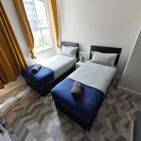 2 Bedroom 2 Bathroom Apartment In Old St - Shoreditch - Zone 1 Londýn Exteriér fotografie