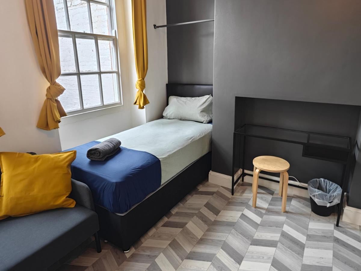 2 Bedroom 2 Bathroom Apartment In Old St - Shoreditch - Zone 1 Londýn Exteriér fotografie