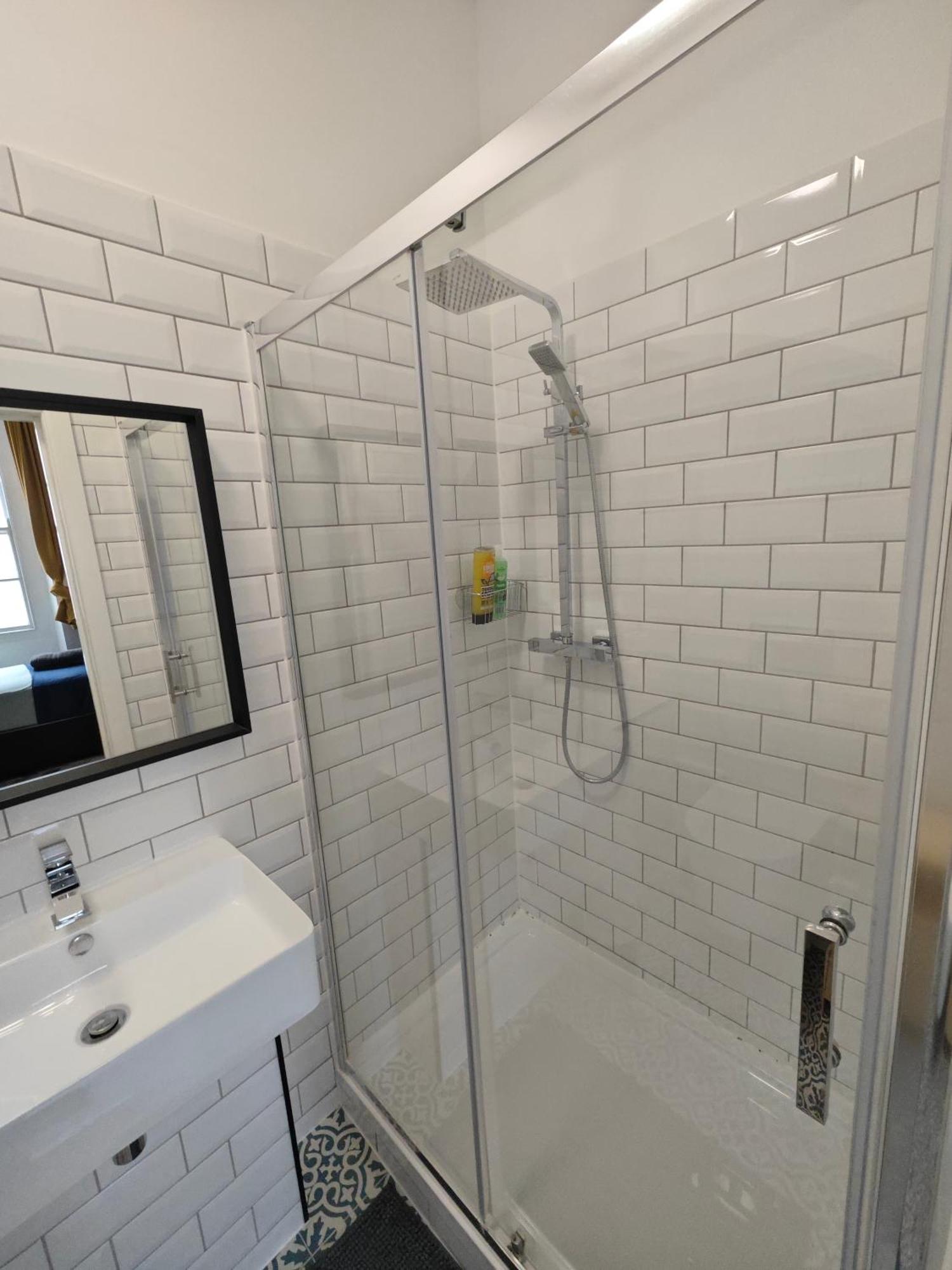 2 Bedroom 2 Bathroom Apartment In Old St - Shoreditch - Zone 1 Londýn Exteriér fotografie